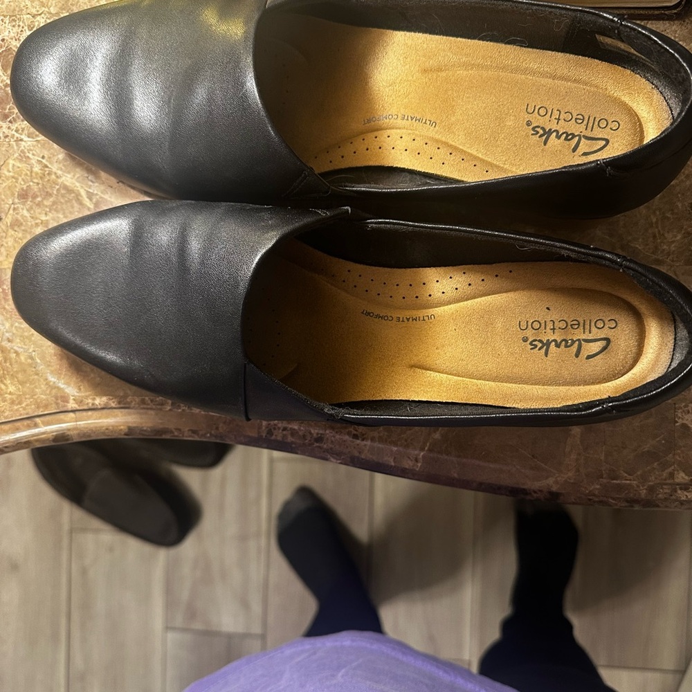 Clark’s women’s size 12 Small heel